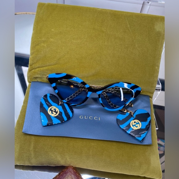 SUPER RARE Cat-Eye Blue & Black Gucci Heart Shades - Picture 8 of 13